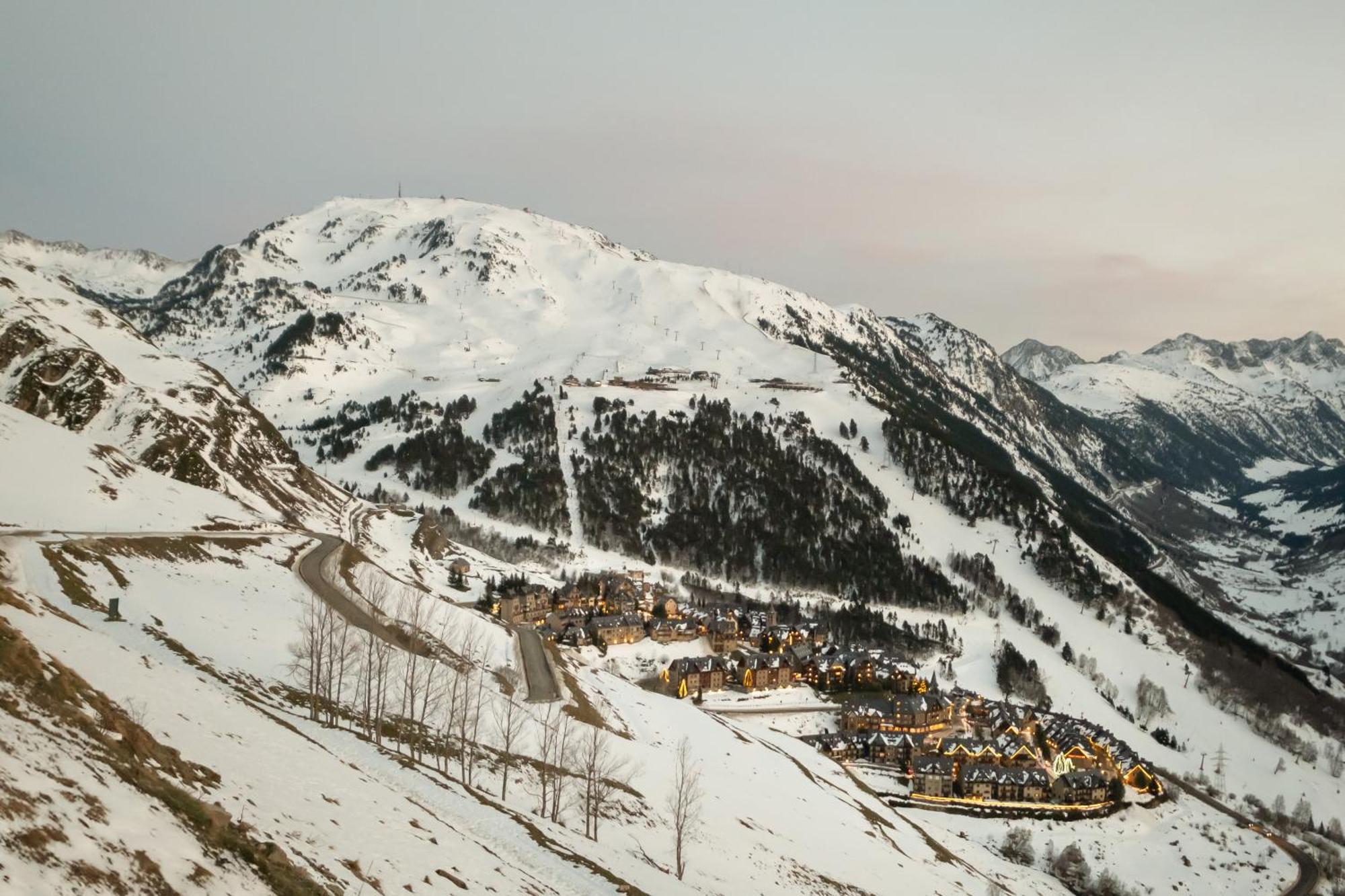 Eurostars La Pleta Hotel Baqueira Beret Exterior photo